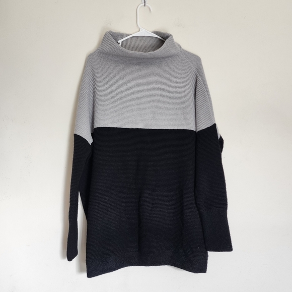 NWOT RD Style Colorblock Gray/Black Chunky Turtleneck Sweater size Large - Picture 1 of 6